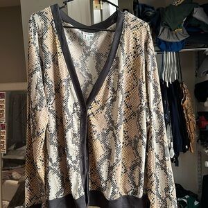 Lightweight cardigan